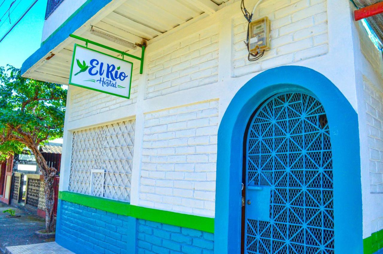 Hostal El Rio León Dış mekan fotoğraf