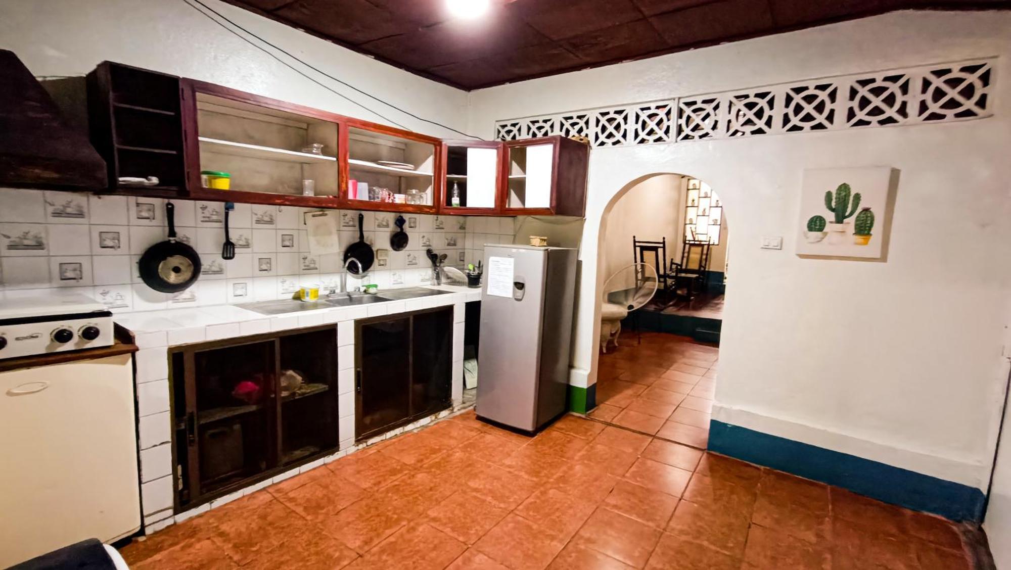 Hostal El Rio León Dış mekan fotoğraf