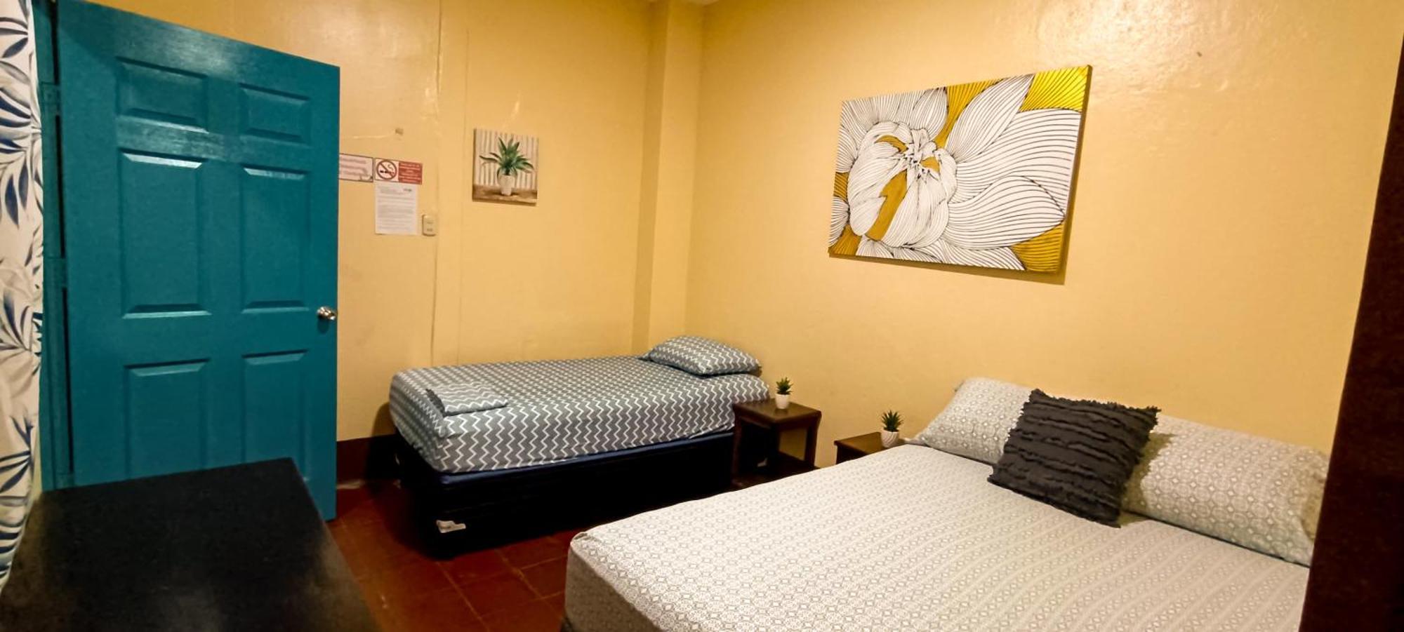 Hostal El Rio León Dış mekan fotoğraf