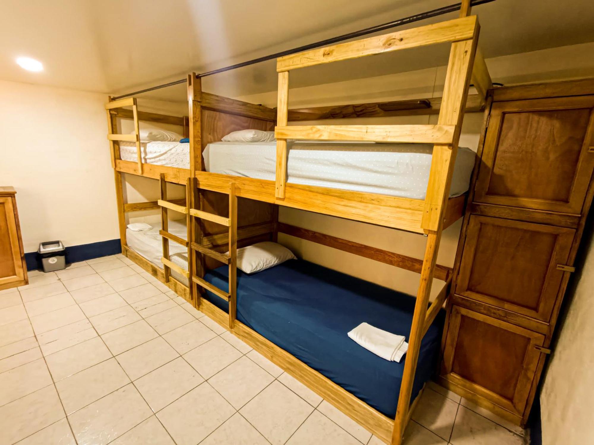 Hostal El Rio León Dış mekan fotoğraf